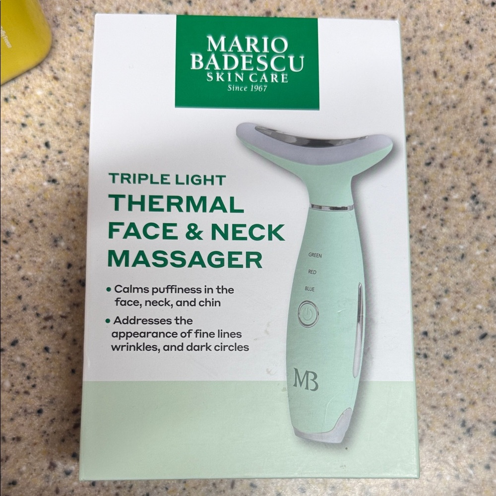 Mario Badescu Triple Light Thermal Massager